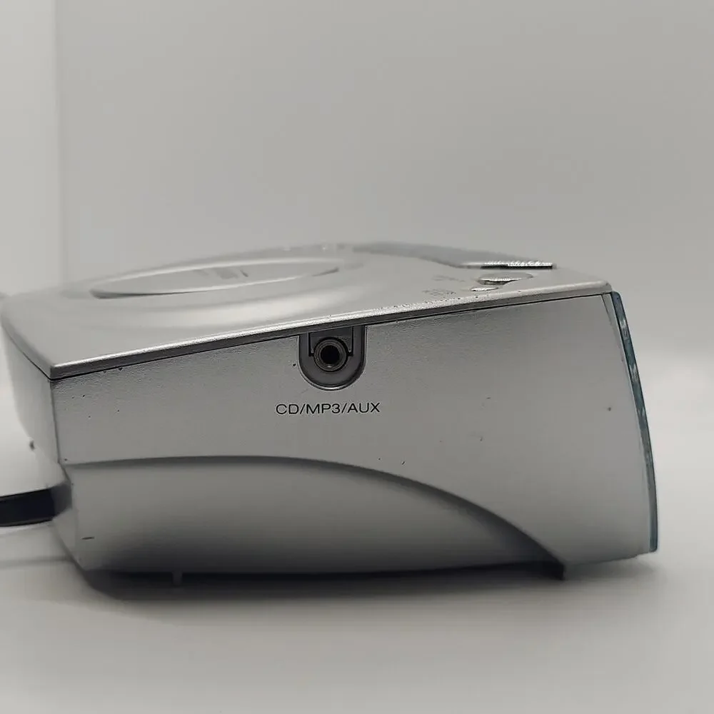 Timex T439S Dual Alarm Clock Radio Multi-Direction Sound Chamber AM/FM MP3